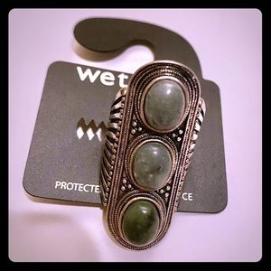NWT Wet Seal Triple Jade Stone Ring